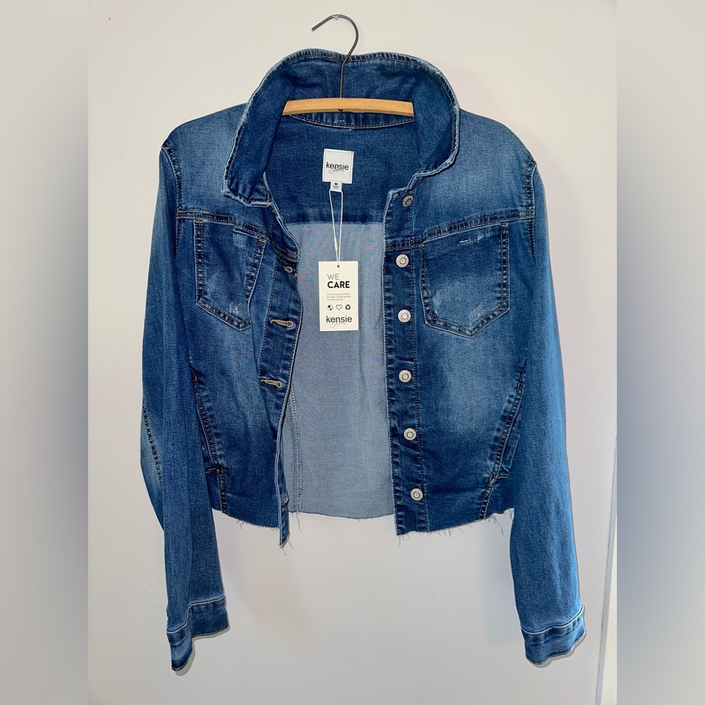 Women’s medium jean jacket brand Kenzie.